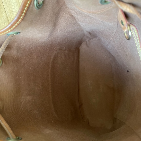 Louis Vuitton Montsouris MM Backback Monogram main image 8